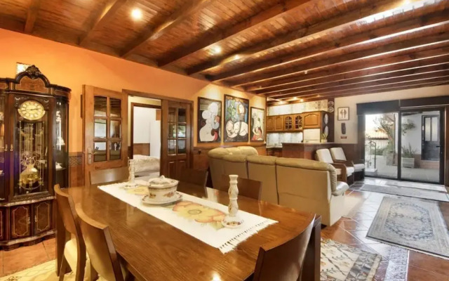 Private Pool Villa 20min by Porto