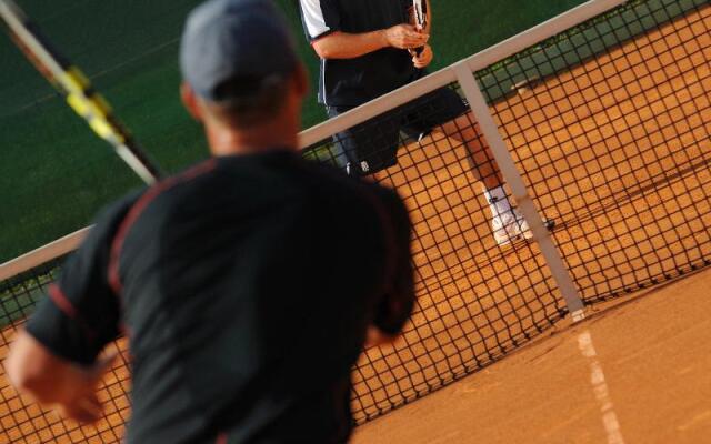 Lone Hotel by Maistra Collection