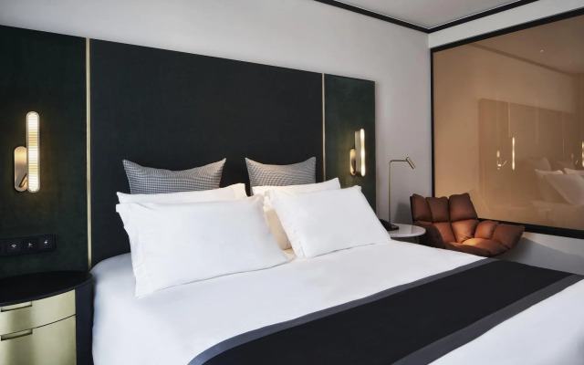 Academias Hotel, Autograph Collection