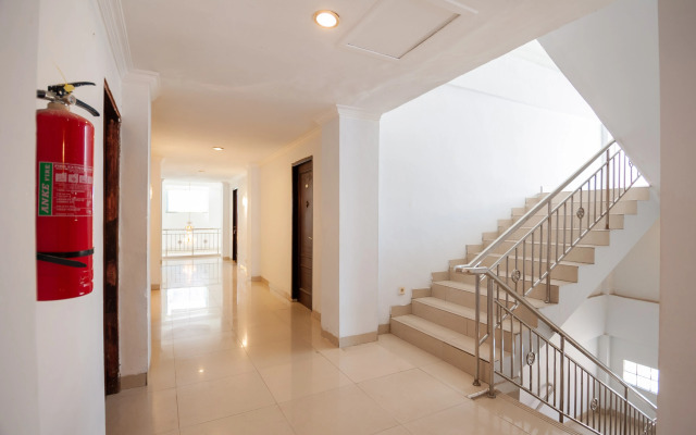 RedDoorz Syariah near RS Yos Sudarso Padang