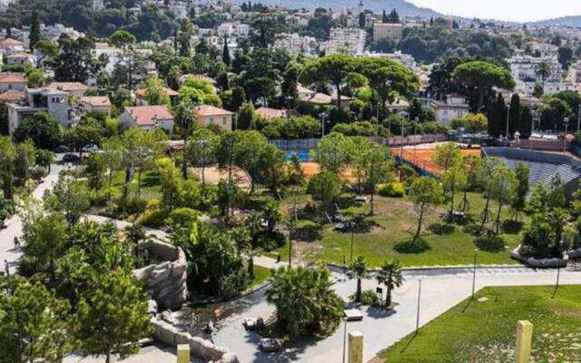 Relaxing 2p apartment in front of a lovely garden