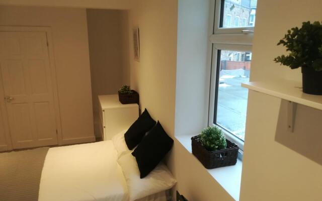1102 Harrow Studios by Everywhere to Sleep London