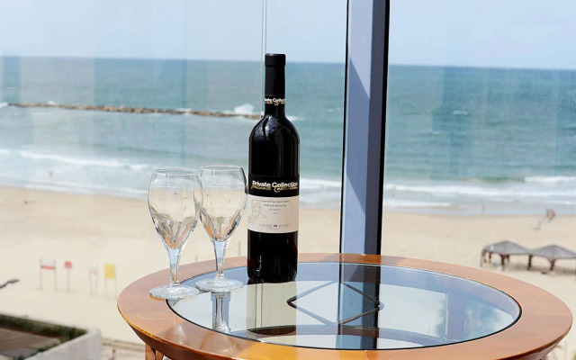 Abratel Suites Hotel