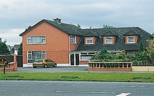 Armada Lodge B&B