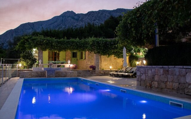 Three Holiday Homes - H1 Azur