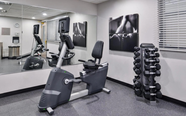 Country Inn & Suites by Radisson, Tinley Park, IL