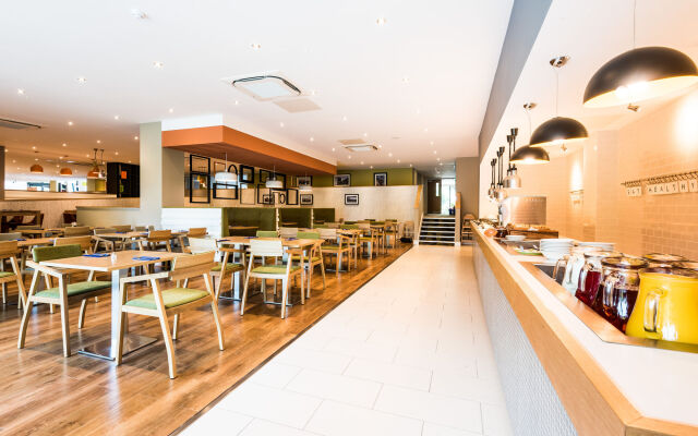 Holiday Inn Lancaster by IHG