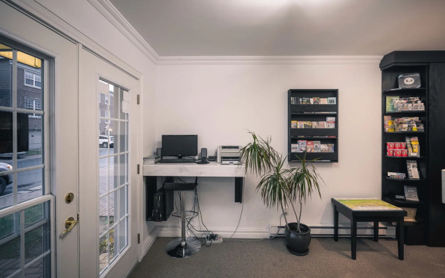 Hometel On Signal Hill