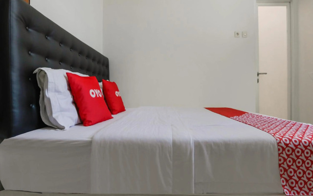 Super OYO 3838 Tamansari Guest House