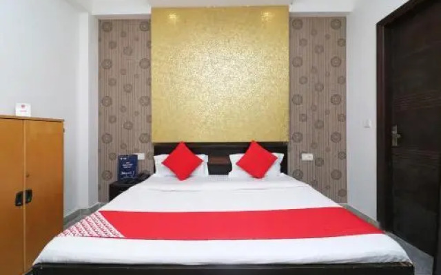 Royal Rahul Residency by OYO Rooms