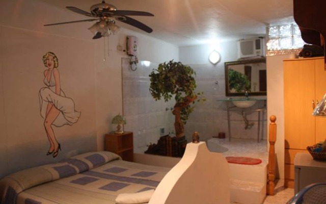 Kokomos Beach Resort