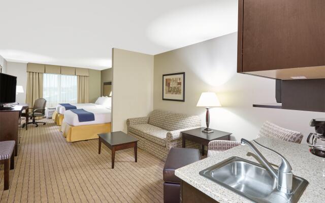 Holiday Inn Express Hotel & Suites Madison-Verona by IHG