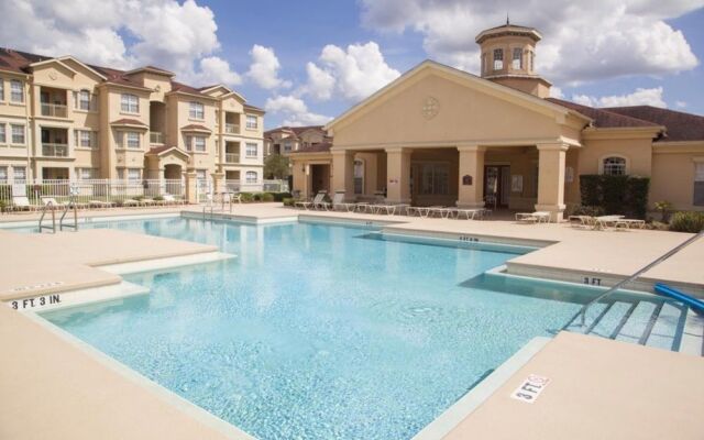 Pool Side Tree House