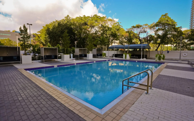 NUOVO Miami Apartments at Coconut Grove