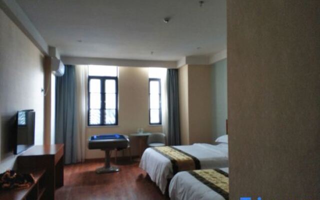 Home Inn Huayi Hotel