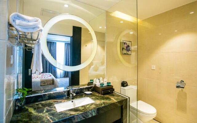 Huayu Mingfu Hotel