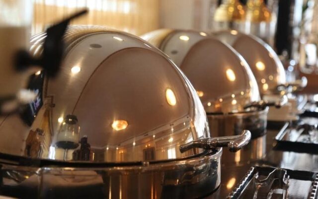 Golden Boutique Hotel