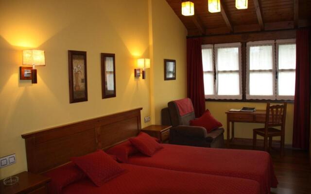 La Casona De Entralgo