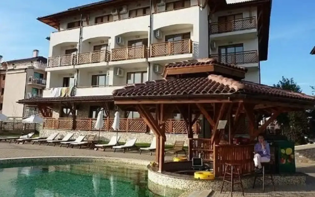 Golden Dunes Primorsko Apartments