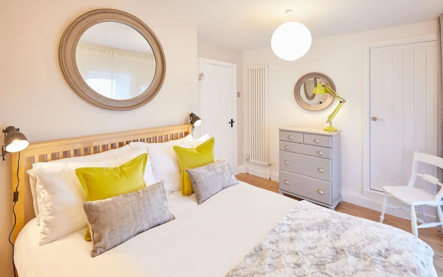 Host Stay The Old Dairy