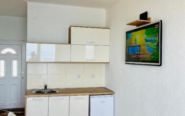 Sunrise Apartments and Studios