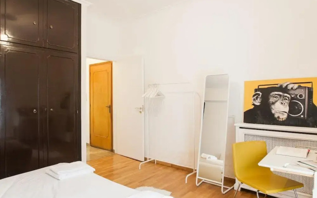 Explore Athens with 2-bdr Condo near Acropolis!