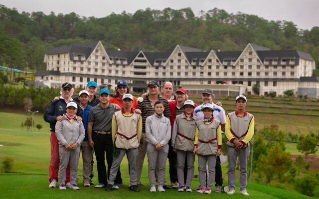 Sam Tuyen Lam Golf & Resorts