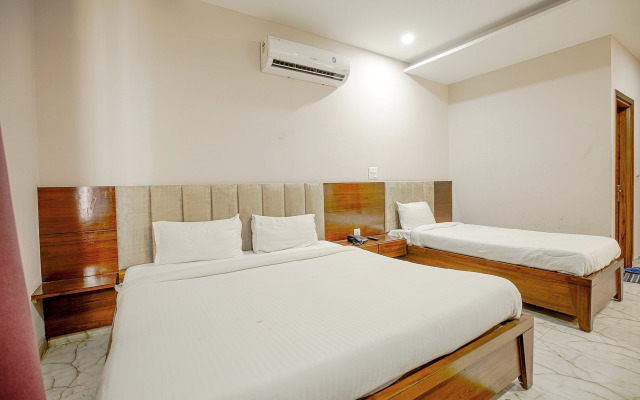 Fabhotel Stevia