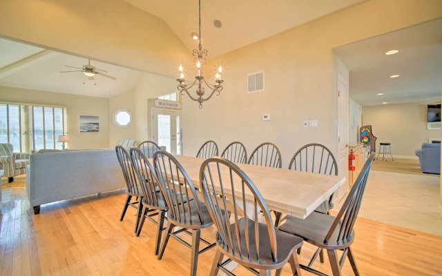 Spacious Brigantine Home ~ 1 Block to Beach!