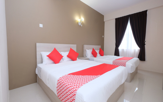 Super OYO 43935 Mancalin Hotel