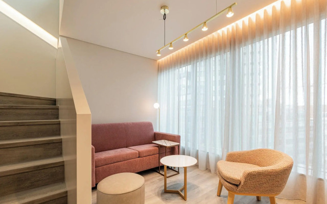 Luster Hotel