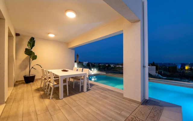 Villa Oriens