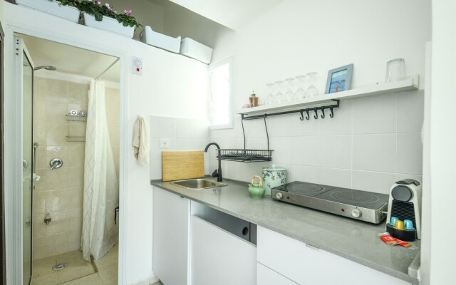 CozyStudio Apt in a vibrant neighborhood