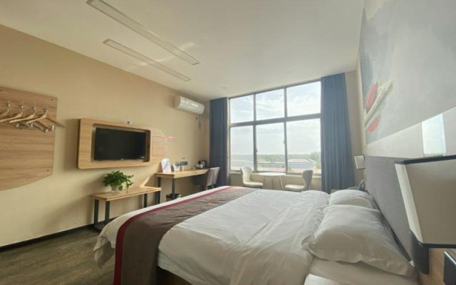 Thank Inn Plus Hotel Xuzhou Pizhou Tiefu Town Jiulongshan Scenic Spot – Guest Rooms – Xuzhou