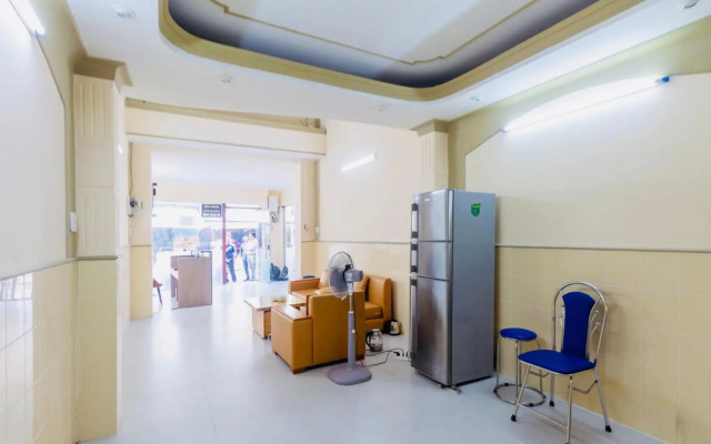 Home Away Homestay, City Center, D1