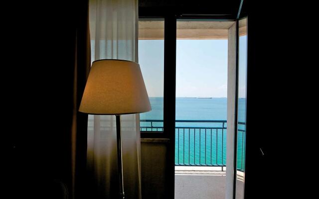 Delfino Taranto Hotel