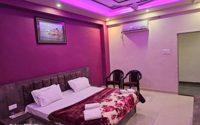Goroomgo Kashi Inn Raj Ghat Varanasi