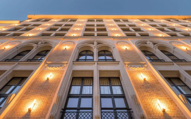 Sax Paris, LXR Hotels & Resorts