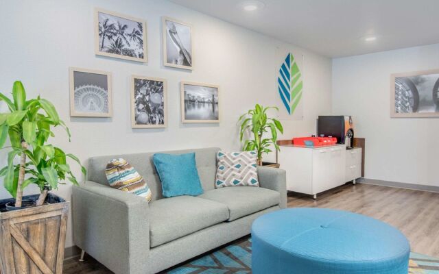 Extended Stay America Select Suites - Orlando - South