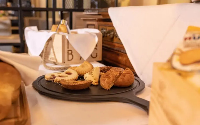 Adaastra Boutique Hotel