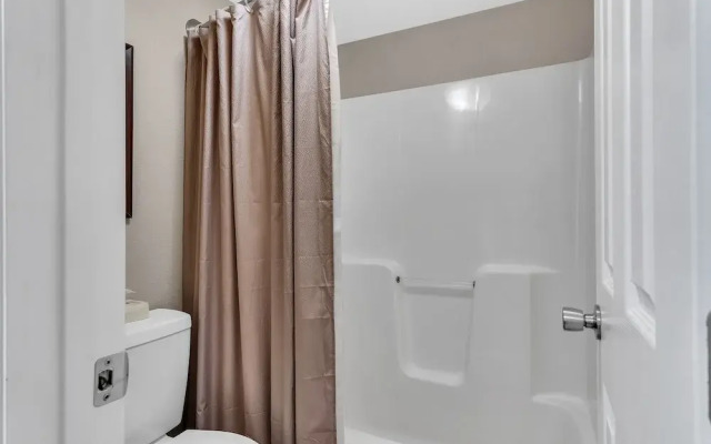 Tuscany On Taneycomo 2 Bedroom Condo by RedAwning