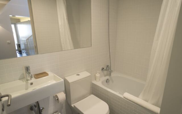 Liiiving in Porto - Foz Shore Apartments