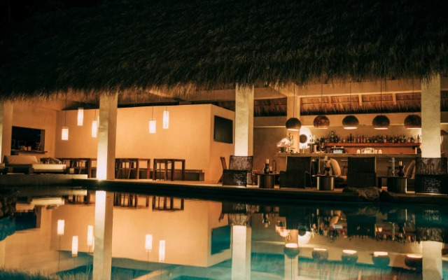 Esh Hotel