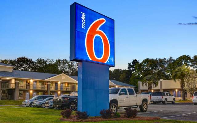 Motel 6 Moultrie, GA