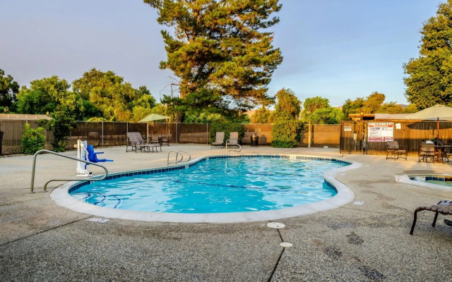 San Benito RV & Camping Resort