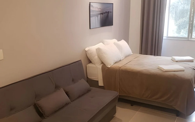 Studio Copacabana a 100 metros da Praia