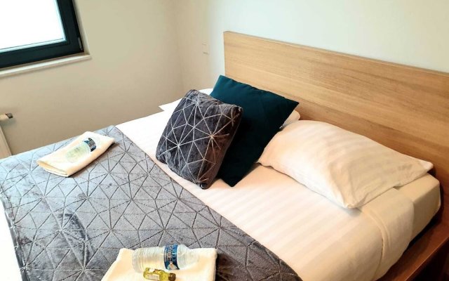 Large Flat In The Heart Of The City Center - Parking in Luxembourg, Luxembourg from 276$, photos, reviews - zenhotels.com guestroom