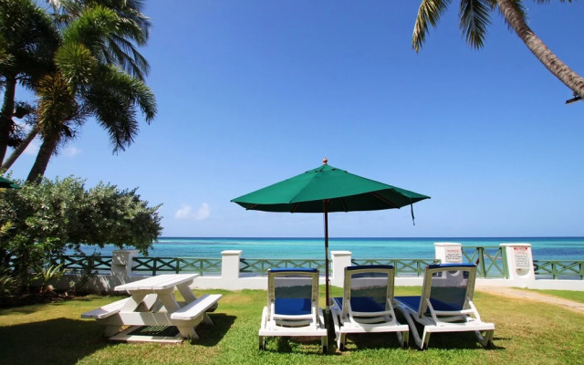 Leith Court Beachfront Apartments