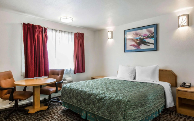Rodeway Inn Beaumont 1-10