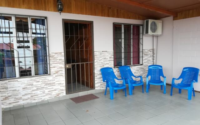 Apartamentos QR La Fortuna - Adults Only